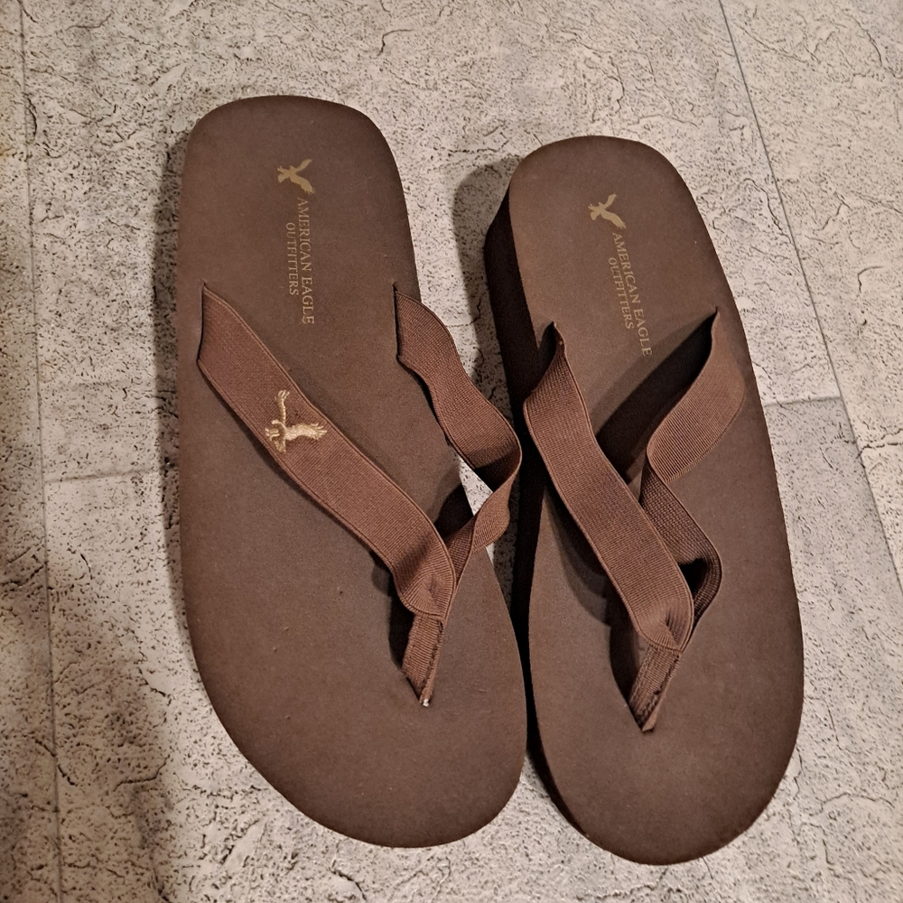 Brand New AE chunky flops